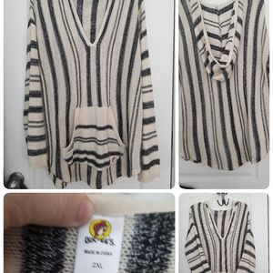 Bucees 2XL Striped Pullover